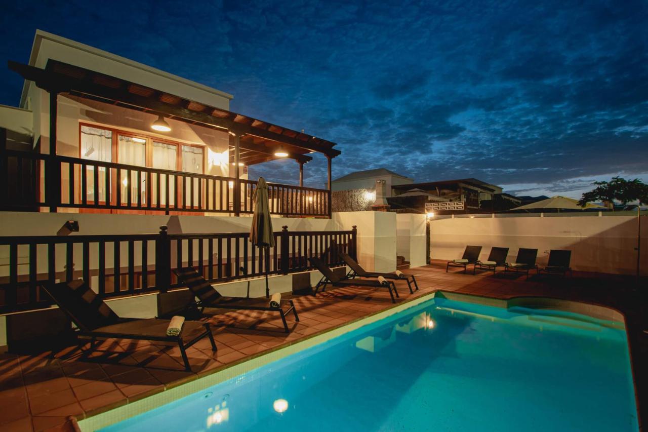 פלאיה בלנקה Stylish 6 Bedroom Villa Princesa - Hot Tub - Heated Pool - Near Beach & Waterparks מראה חיצוני תמונה